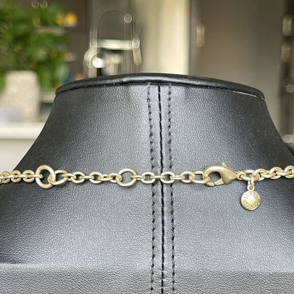 J. Crew Retired Peach Pink Crystal Flowers Statement Necklace Gold Tone 18" - Picture 5 of 8